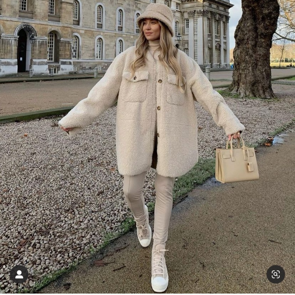 MANGO oversized faux shearling jacket blogger zara competitor brand - Picture 5 of 15
